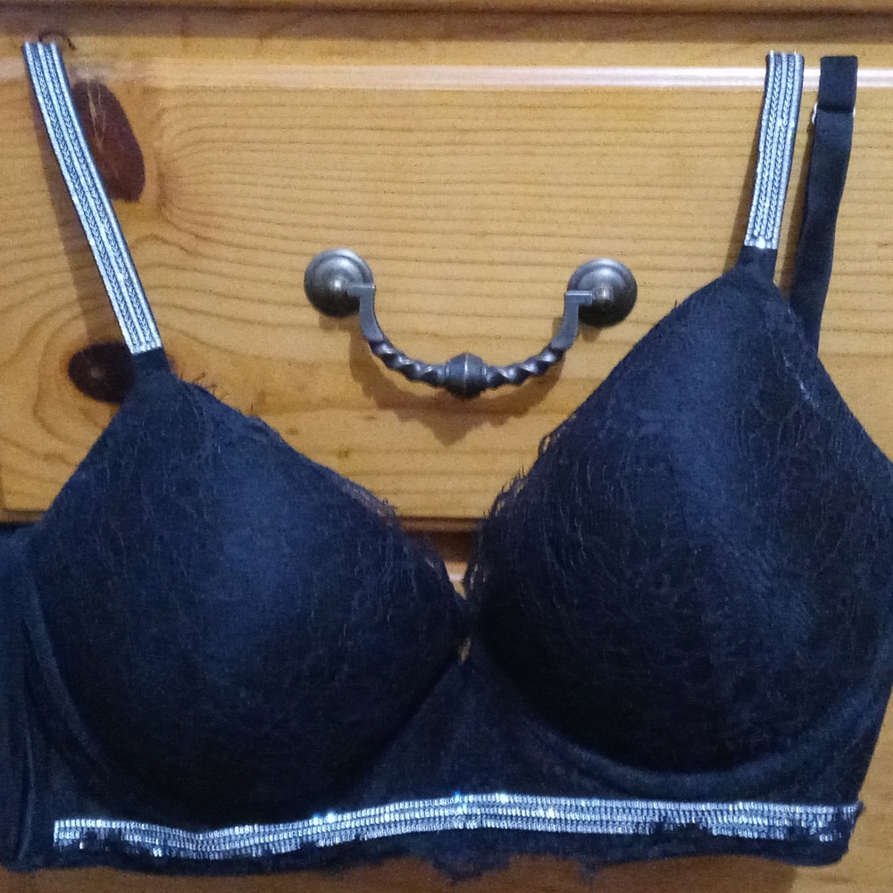 Victoria secrets bra